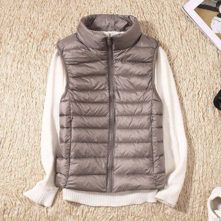 Natasha – Elegant vest met rits aan de voorkant en veilige zakken