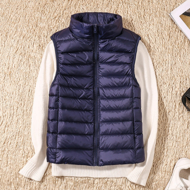 Natasha – Elegant vest met rits aan de voorkant en veilige zakken