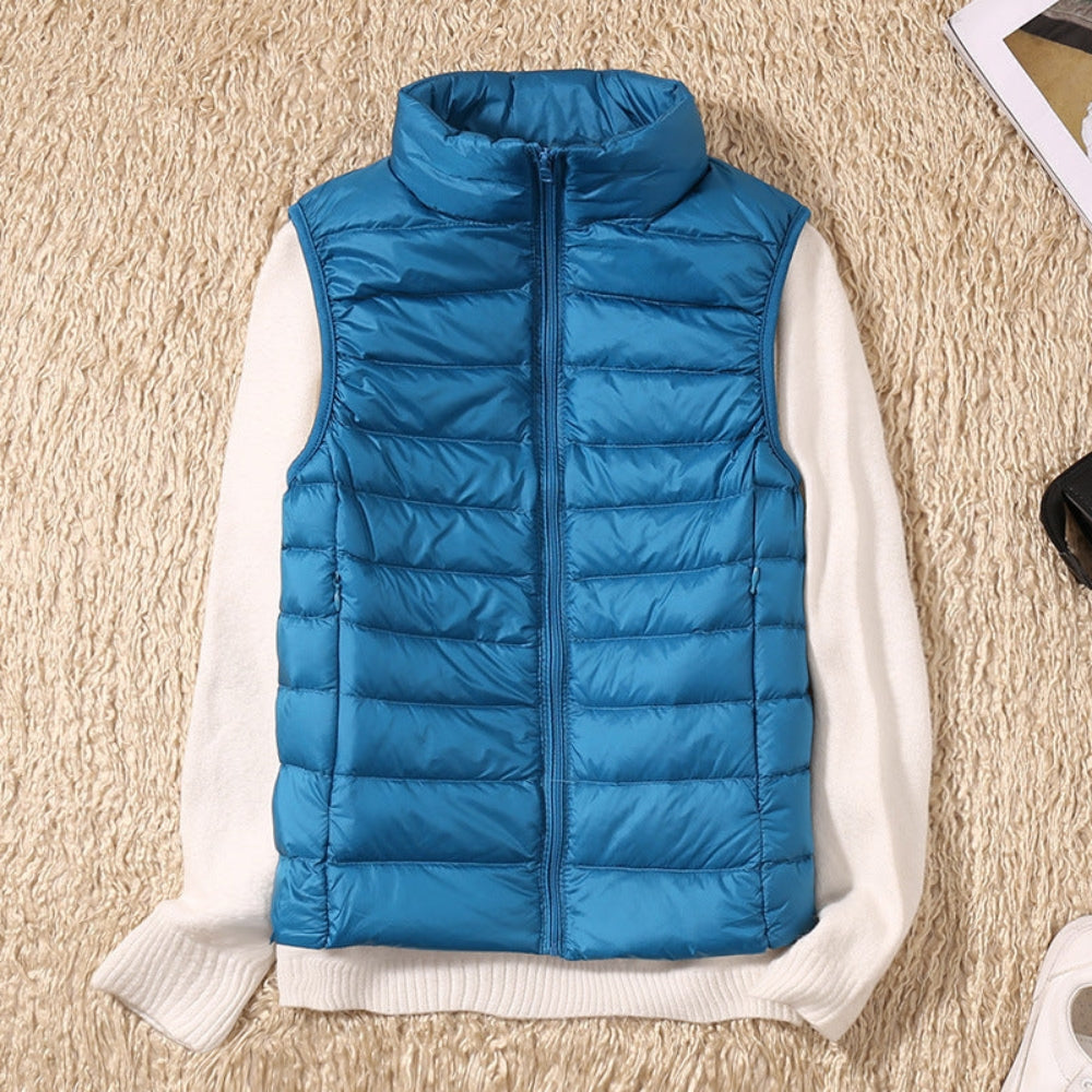 Natasha – Elegant vest met rits aan de voorkant en veilige zakken