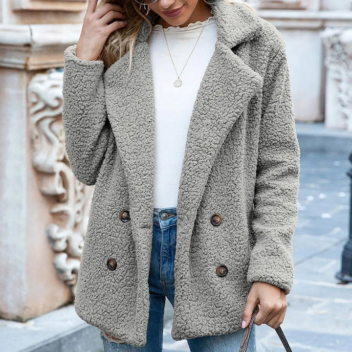 Olivia - Knus jack met Knoopsluiting voor Klassieke Stijl